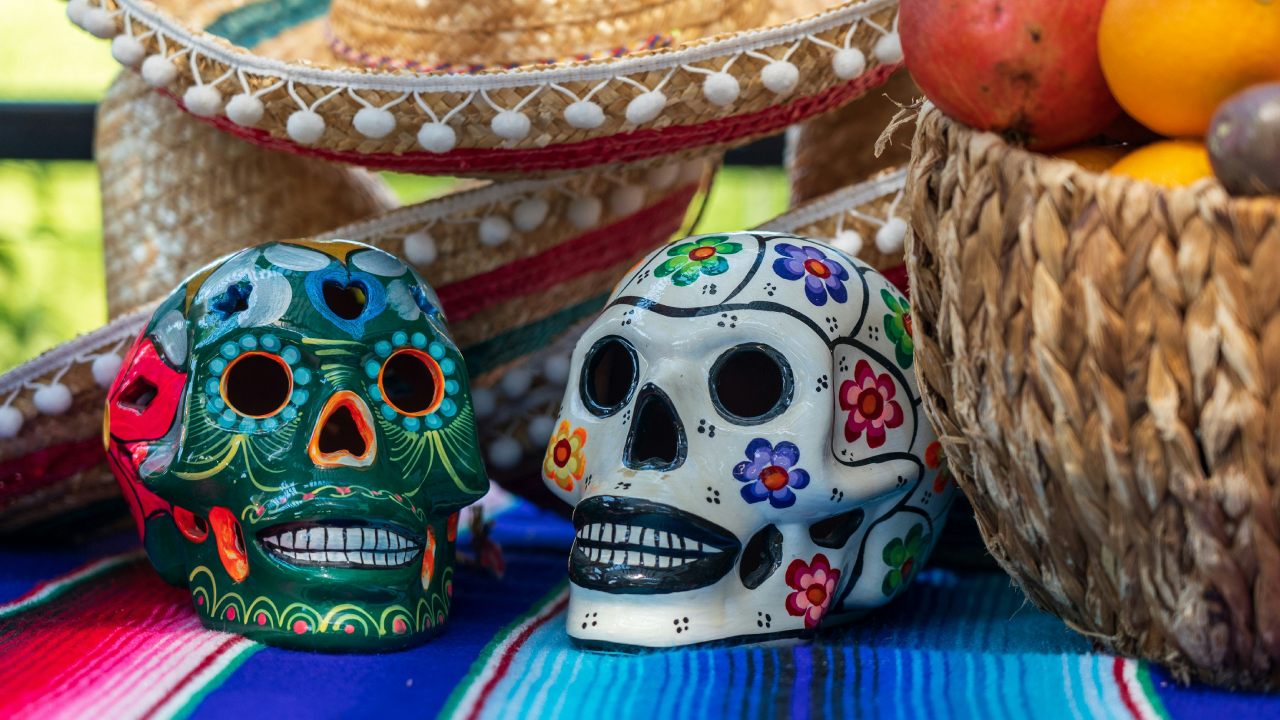 Limosneros celebra el Día de Muertos con una cena especial