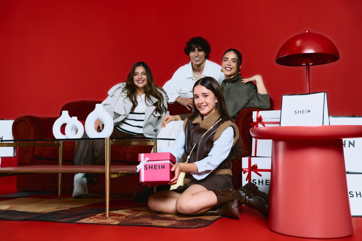 GLOWMODE El famoso activewear de SHEIN: leggings, tops, shorts, pants, sudaderas acogedoras, ropa interior y conjuntos para cualquier actividad física, confeccionados en telas elásticas de secado rápido y tacto suave.